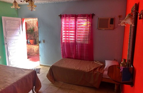 Trinidad Cama Y Desayuno | Hostal Yisney y Jose