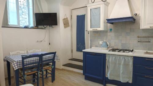 Toirano Apartamento | Hostdomus - La casa tra ulivi e storia
