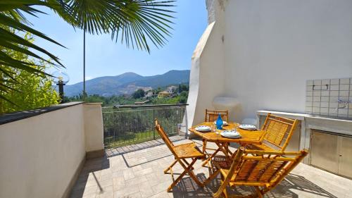 Toirano Apartamento | Hostdomus - La casa tra ulivi e storia