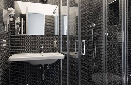 Milan Centre Hostal | Hostal ∙ 8 huéspedes