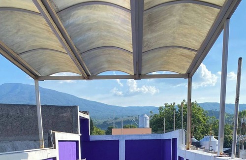 Tequila Casa | Hostal a 1 una cuadra del centro de tequila contamos con sala de juegos y bar