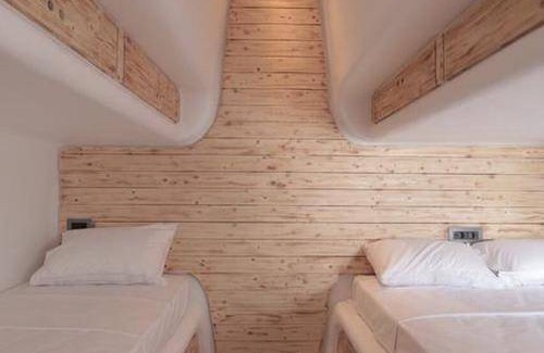 Mykonos Hostal | Hostal ∙ 8 huéspedes