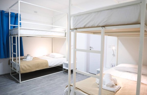 Tower Road Hostal | Hostal ∙ AM Hostel
