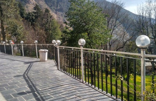 Bhagsu Nag Hostal | Hostal ∙ 8 huéspedes