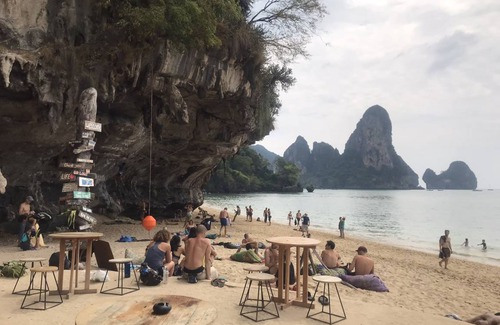 Krabi Hostal | Hostal ∙ 8 huéspedes