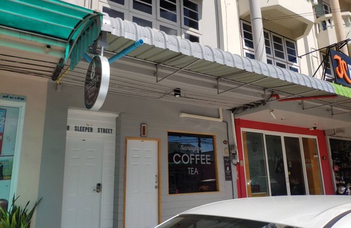 Downtown Krabi Hostal | Hostal ∙ 8 huéspedes