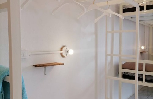 Downtown Krabi Hostal | Hostal ∙ 8 huéspedes