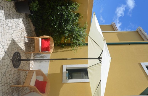 Sao Domingos de Rana Cabaña | Hostal Casa "A Portuguesa"