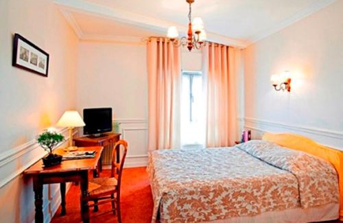 Paray-le-Monial Hotel | Hostellerie des Trois Pigeons, Paray-le-Monial