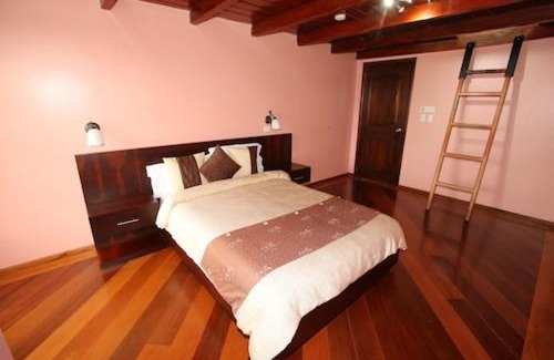 Cayambe Cabina | Hosteria Loma Larga Cayambe