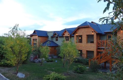 Macrozona Bahía Redonda y Primeros Faldeos Hotel | Hosteria Los Hielos
