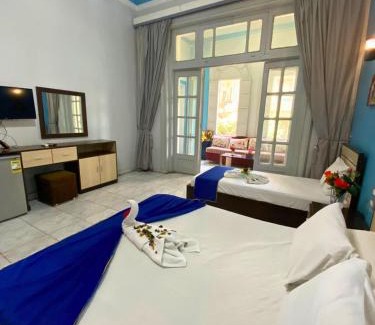 Qasr an-Nil Hotel | Hostgram Hotel