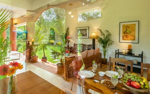 Gurugram Casa | Hostie Tranquil Greens farmhouse near Golf course road Gurgaon