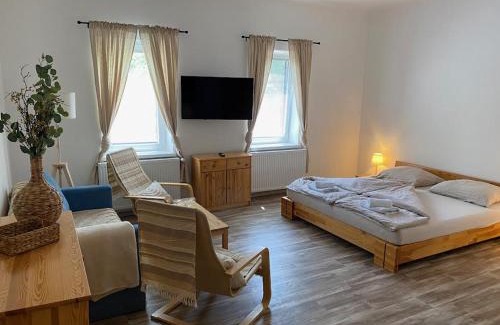 Zadub-Zavisin Casa | Hostinec U Pejska a Kocicky