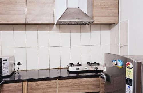 Greater Kailash Enclave I Apartamento | Hostmystay-2bhk w/t Terrace! Gk1