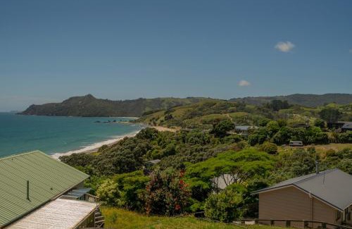 Rings Beach Casa | Hosts on the Coast Ātaahua.
