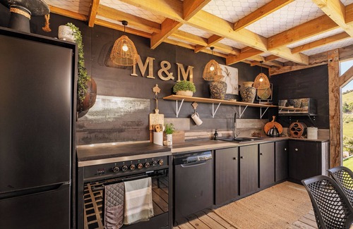 Whitianga Cabina | Hosts on the Coast Bayview Sanctuary