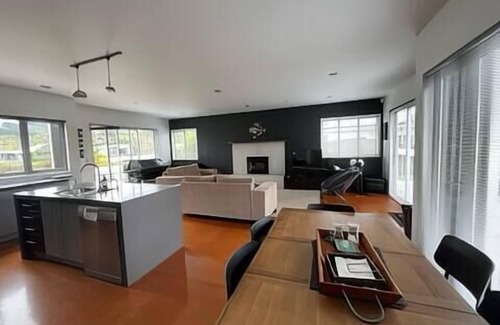 Cooks Beach Casa | Hosts on the Coast Mellow out on Martins