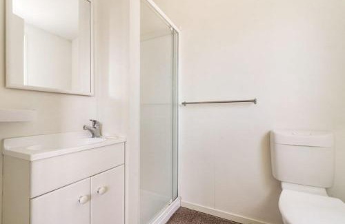 Pauanui Casa | Hosts on the Coast Park & Play