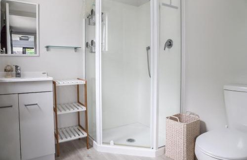 Pauanui Casa | Hosts on the Coast Sun Soaked Family Fun