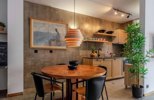 Leixões Apartamento | HostWise – Modern Flat w/Terrace | Near the Beach
