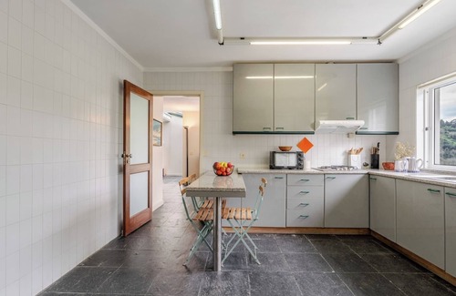 Resende Casa | HostWise – Riverside Retreat w/ Infinity Pool