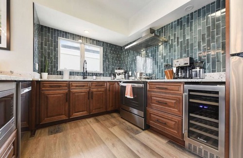 Mount Washington Apartamento | ★ HostWise Stays ★ Grandview Ave Luxe - Sweeping City Views & More!