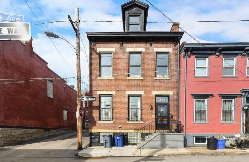 Mexican War Streets Casa | HostWise Stays - The Alpine - Family Friendly, Great Area, 3BR Home