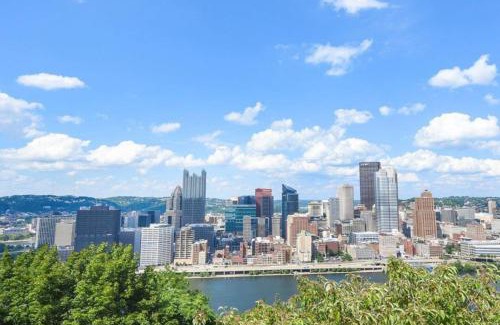 Mount Washington Apartamento | HostWise Stays - The Grandview - King Bed - Spectacular Views - Great Work Space