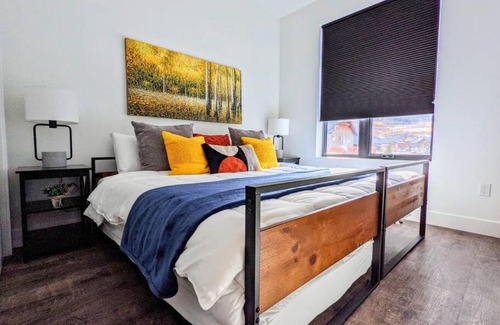 Willow Grove Casa | HostWise Stays - The River West - Hot Tub, Parking, Fire Pit, and more