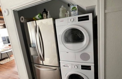Manchester Casa | Hot & Cold Tubs Sauna Walk to Beach Dog Friendly EV Charger