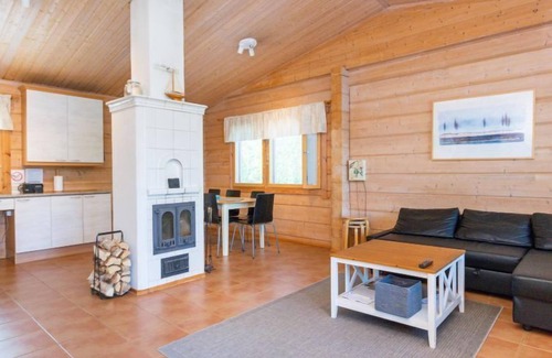 Enonkoski Casa | Hot pool cottage ainu by Interhome