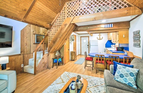 Piney Cabina | Hot Springs Gem | Waterfront Cabin | Swim Platform