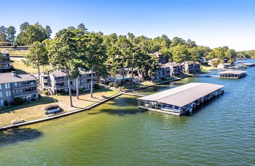 Lake Hamilton Apartamento | Hot Springs Vacation Rental w/ Game Room!