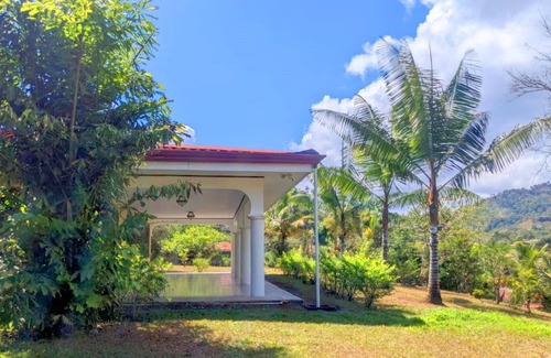 San Isidro de El General Casa | Hot Tub | 180° View | Vacation Home in Downtown