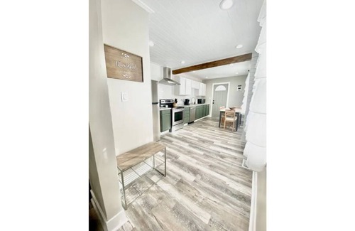 Westgate Casa | Hot tub! 2Mins 2Base Clean & Cozy Sleeps 6. Near beaches