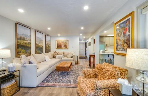 Frisco Casa | Hot Tub and Deck Family-Friendly Frisco Townhome!