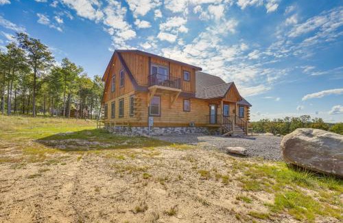 McHenry Casa | Hot Tub and Game Room Mtn Cabin in Deep Creek Lake