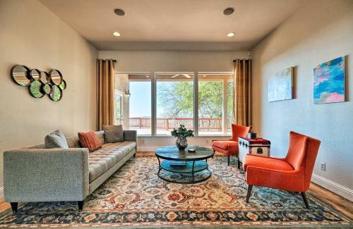 Columbia Casa | Hot Tub and Mtn Views Peaceful Columbia Retreat!