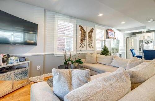 Washington Casa | Hot Tub and Rooftop Game Room Unique Home in DC