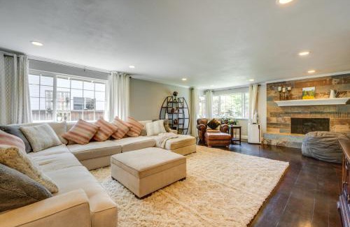 University Place Casa | Hot Tub and Sauna Home 8 Mi to Downtown Tacoma!