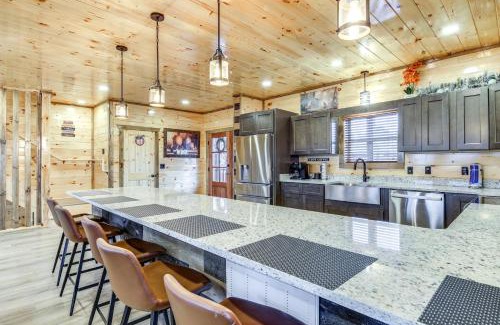 Sevierville Casa | Hot Tub and Spectacular Views Sevierville Cabin