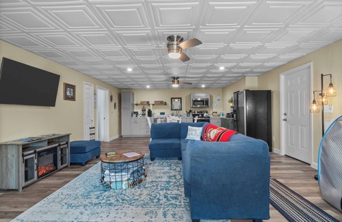 Waverly Apartamento | Hot tub at Devildog Ridge