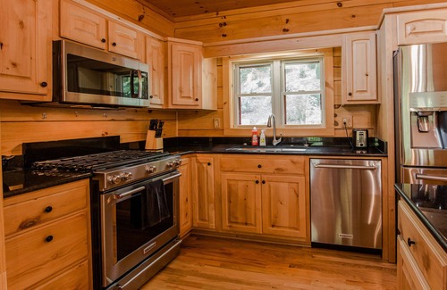 Laurel Ridge Casa | Hot Tub/Balcony Views/Gameroom