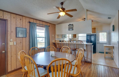 Fedhaven Casa | Hot Tub + Dock Access: Lake Hatchineha Getaway!