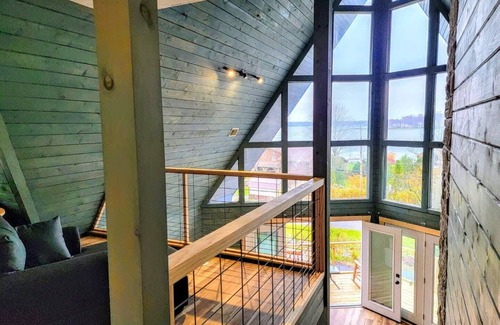 Paw Paw Lake Casa | Hot Tub/Family Friendly I Sleeps 14 I Paw Paw Lake