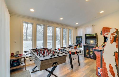 Tobyhanna Casa | Hot Tub, Fire Pit and Game Room Tobyhanna Home!