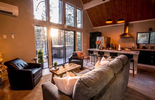 Los Ranchitos Estates Chalet De Esquí | Hot Tub + Fire Pit - Games + Loft - 20min to Durango-Silverton Train