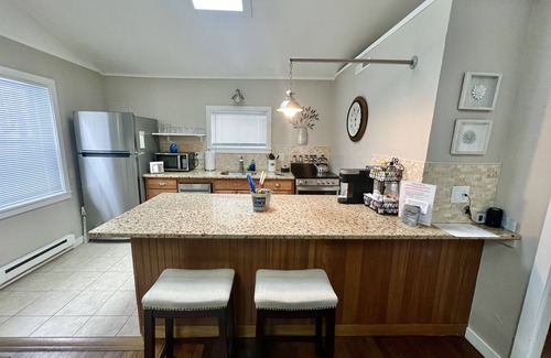 White Mills Cabaña | Hot Tub, Fire Pit, Minutes To Lake Wallenpaupack