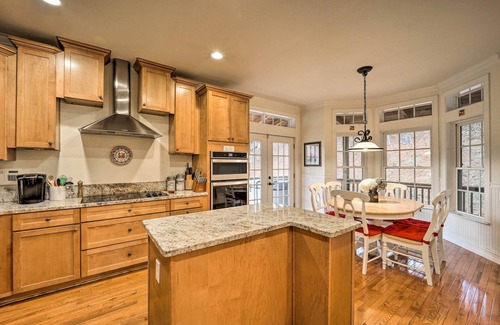 Vilas Cabina | Hot Tub & Game Room: 'A Mountain Dream' in Vilas